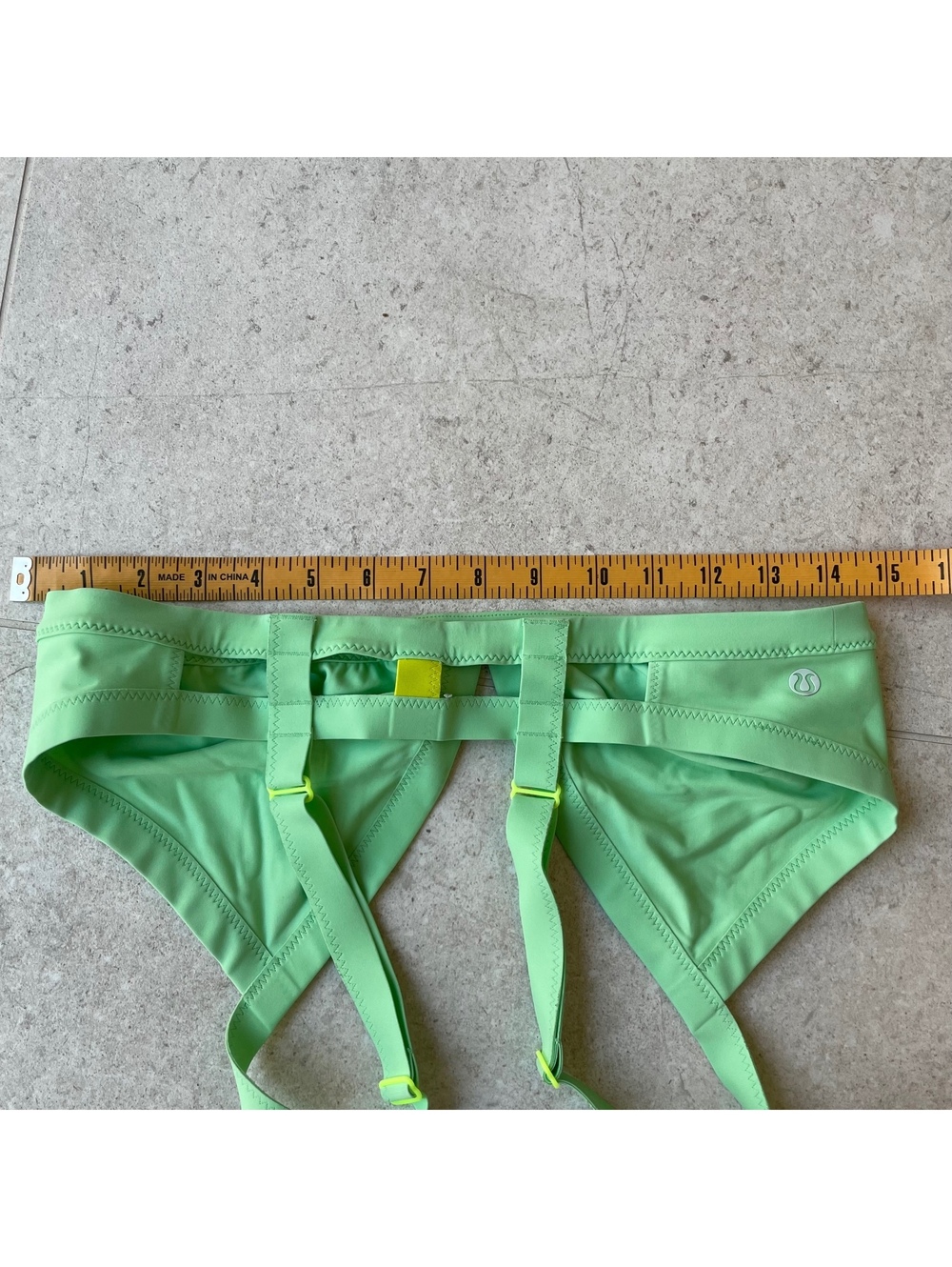 Lululemon Women's Size 6 Mint Green Bikini Set with Yellow Trim - Picture 8 of 8